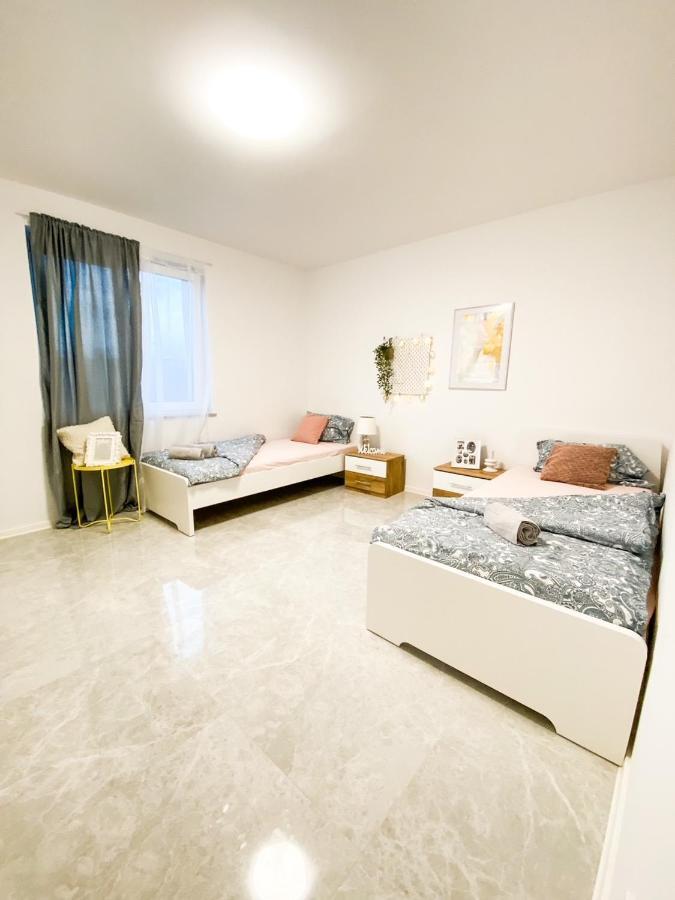Olea Apartments Pobegi Exteriör bild